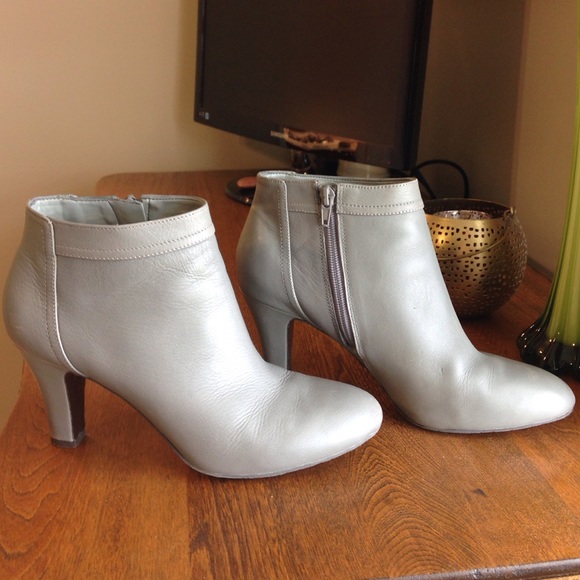 Shoe boots