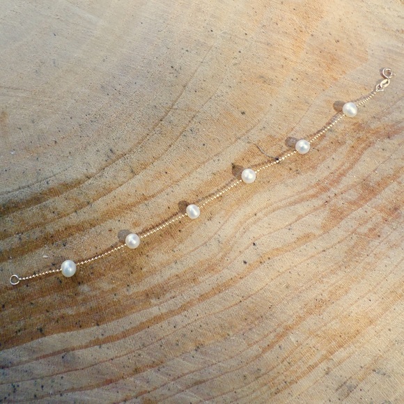 Jewelry - 14k gold and freshwater pearls bracelet