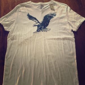 Mens American eagle tshirt