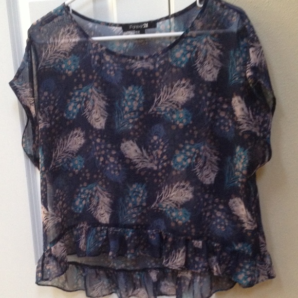 Patterned Top - Picture 2 of 2