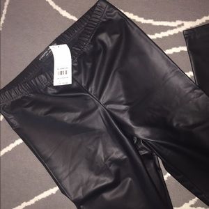 NWT Dorothy Perkins faux leather leggings