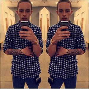 Meet your Posher, Ellis