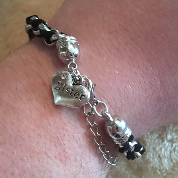 Sister Bracelet - Picture 2 of 3