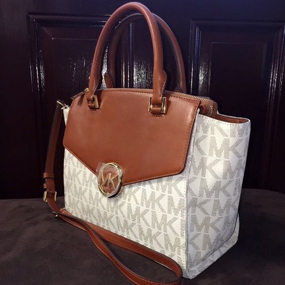Authentic MK Hudson LG Satchel