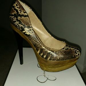 Jessica Simpson Faux Snakeskin