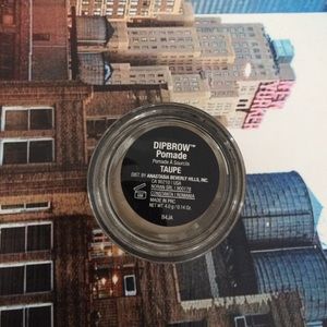 Anastasia Dipbrow Pomade in Taupe
