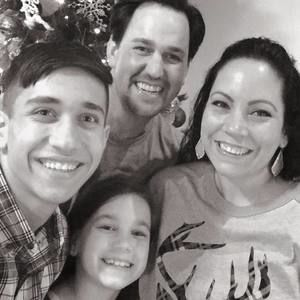 Meet your Posher, Toni