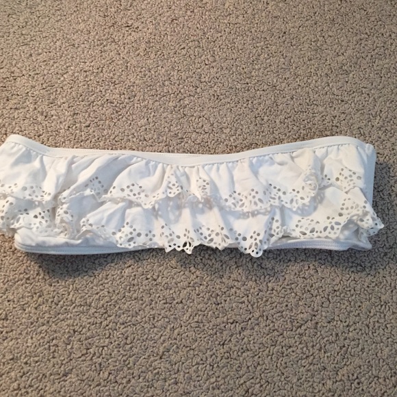 White ruffled top