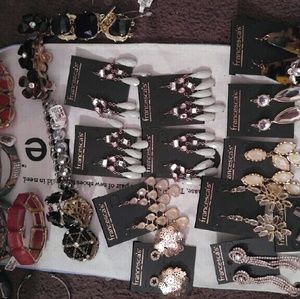 Earrings braclets
