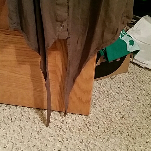 Very cute crop top!102 - Picture 2 of 4