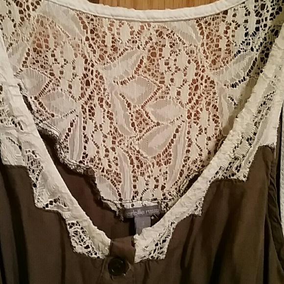 Very cute crop top!102 - Picture 3 of 4