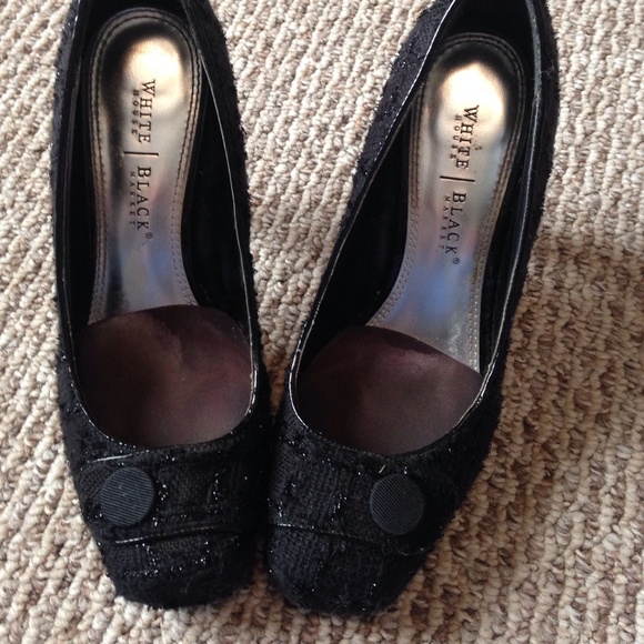 White House Black Market pumps