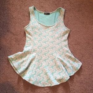 Peplum style top🌸