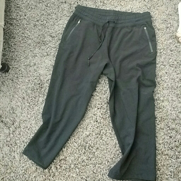 Fabletics workout capris