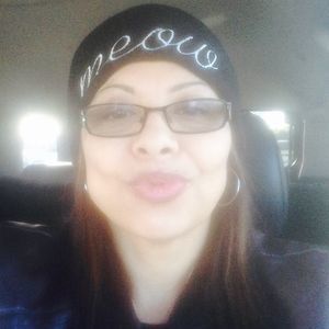 Meet your Posher, Corina