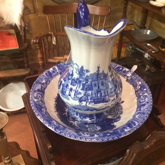 Meet Your Posher Happiness & Hydrangeas 🌻✨💕 - Picture 3 of 4