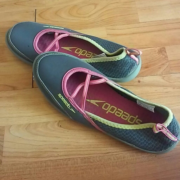 Women's Speedo watershoes