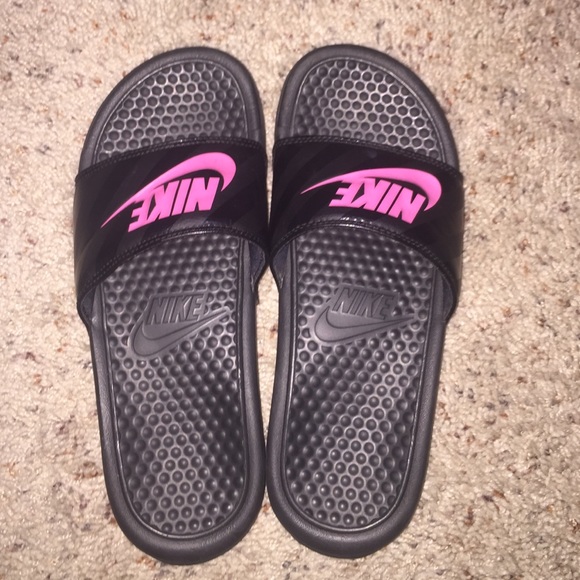 Nike slides