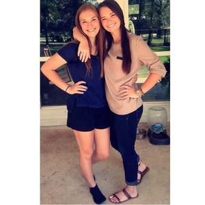 Meet your Posher, Brooke