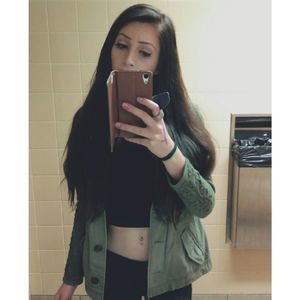 Meet your Posher, Courtney