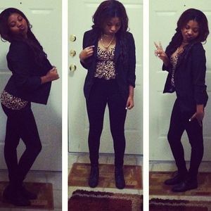 Meet your Posher, Rhoneayah