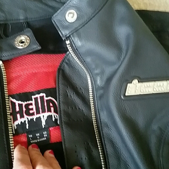 Motorcycle jacket