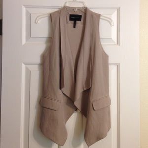 BCBGMaxazaria tan vest size small