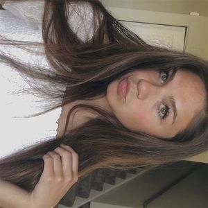 Meet your Posher, Magdalena