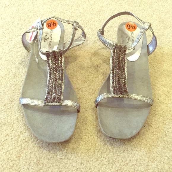 Anne Klein sandals - Picture 1 of 1