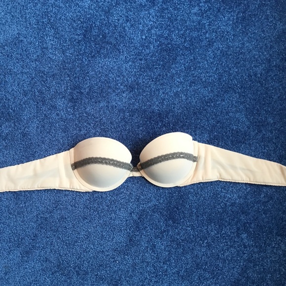 34A Strapless bra from aerie