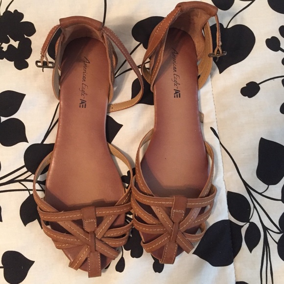 American Eagle sandals