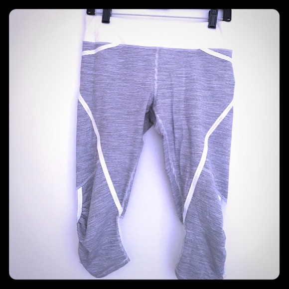 Lululemon cropped running tights.
