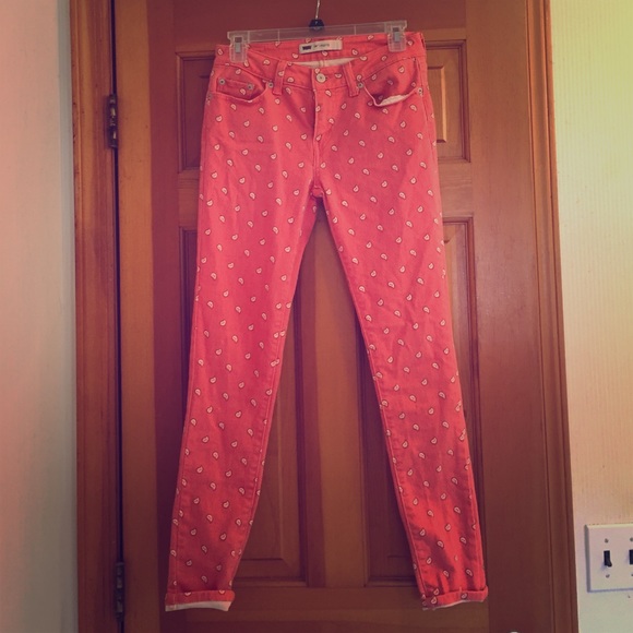 Patterned Levi's Skinny Jeans 💗