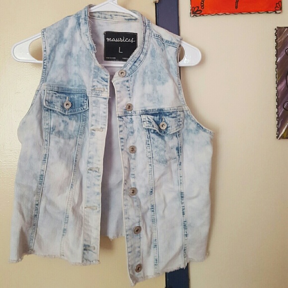 Maurices light-washed denim vest