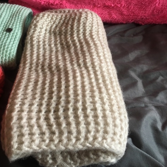 H&M knit infinity scarf