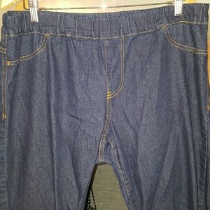 Plus size skinny leg jeans