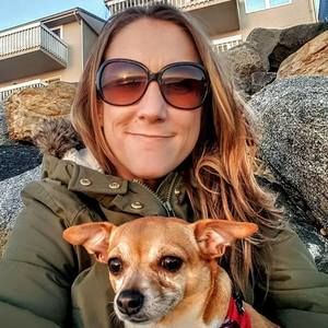 Meet your Posher, Cassandra