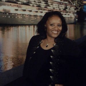 Meet your Posher, Valerie