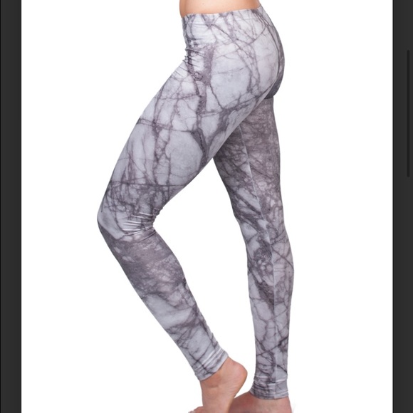 MYSTERY LEGGINGS - Picture 2 of 4