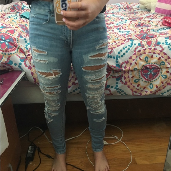 American eagle ripped jeans