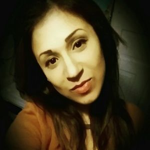 Meet your Posher, Tania