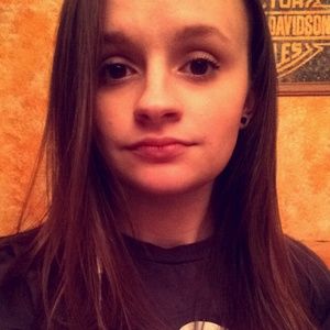 Meet your Posher, Alexandrea