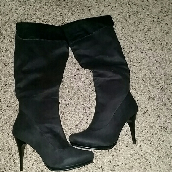 Black Natalia Heeled Boots