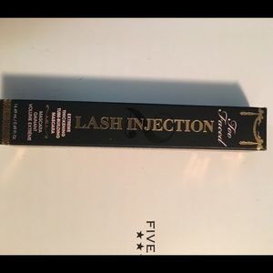 Too faced lash injection mascara