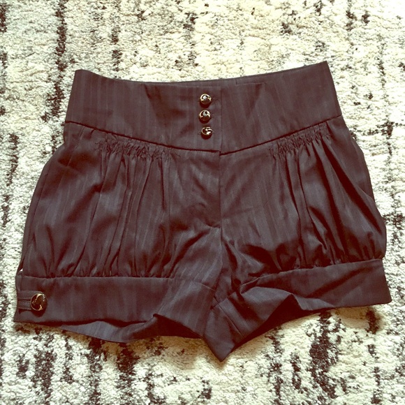 Black Johnson Shorts 20% Off w Bundle!