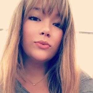 Meet your Posher, Rae