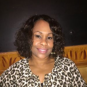 Meet your Posher, Dana