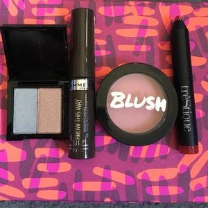 Makeup bundle