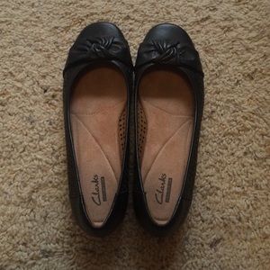 Size 7 Clarks slides | Worn 3 times