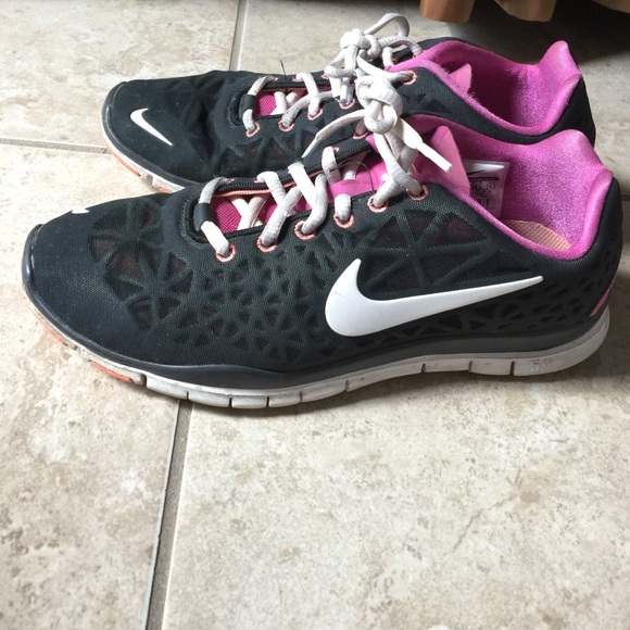 Nike Free - Picture 1 of 4